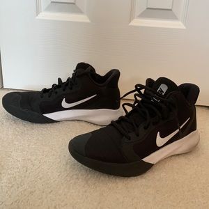 Black Nike Basketball shoes